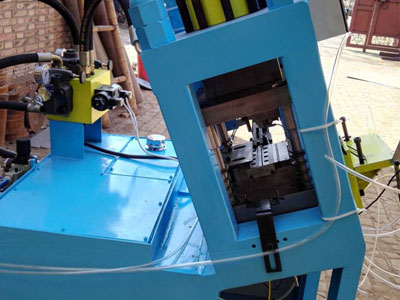 Lankuai Hardware Machinery Processing Factory specializes in producing nail maki